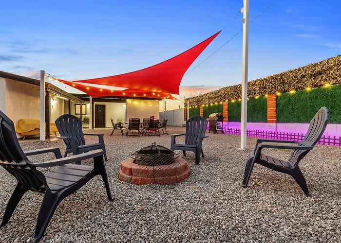 Phoenix Retreat - Studio With King Bed - 10 Min From Airp - Unit C